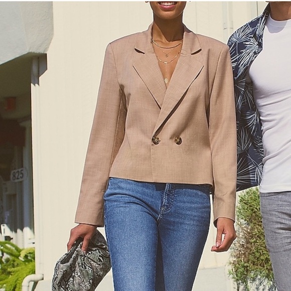 NWT EXPRESS Camel Double Breasted Contrast Button Cropped Blazer Women’s Size S‎ - Picture 1 of 12